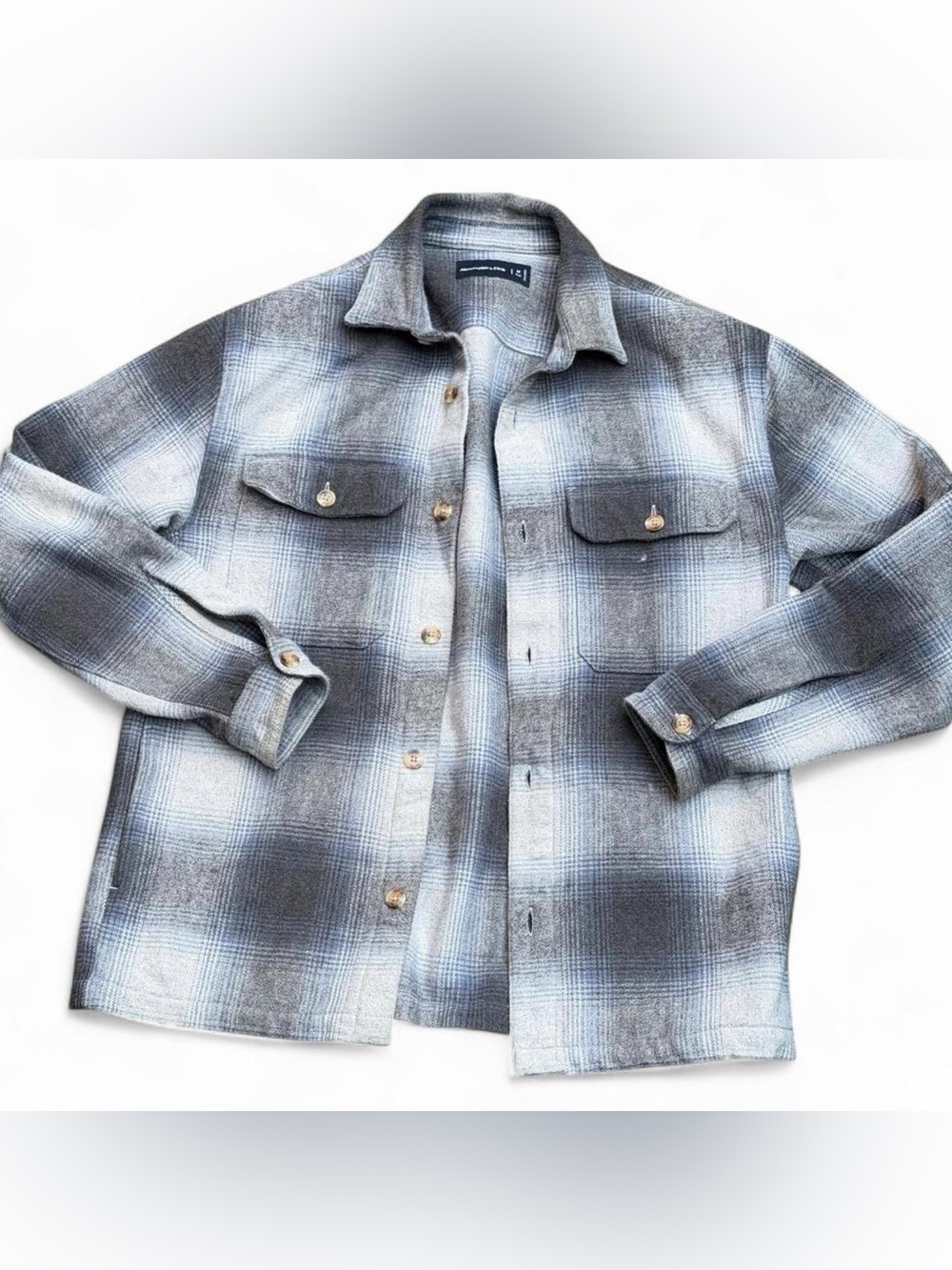Abercrombie & Fitch grey plaid heavyweight flannel button up shirt Size M
